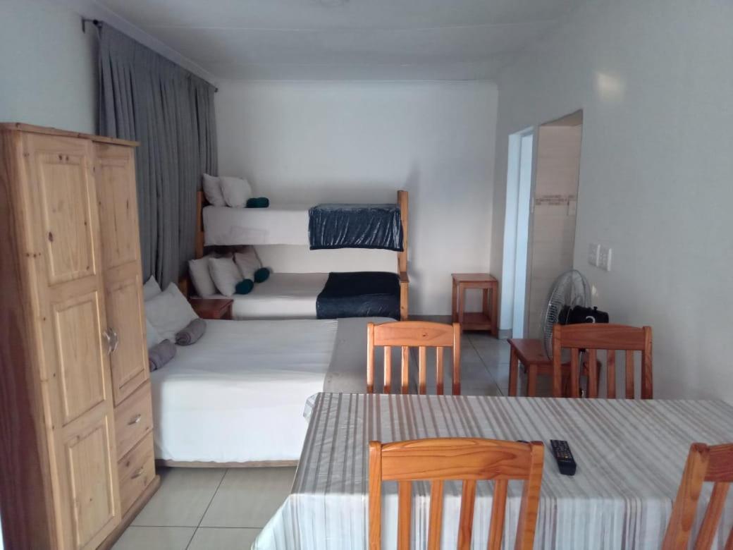 Woodpecker Guesthouse Middelburg  Dış mekan fotoğraf