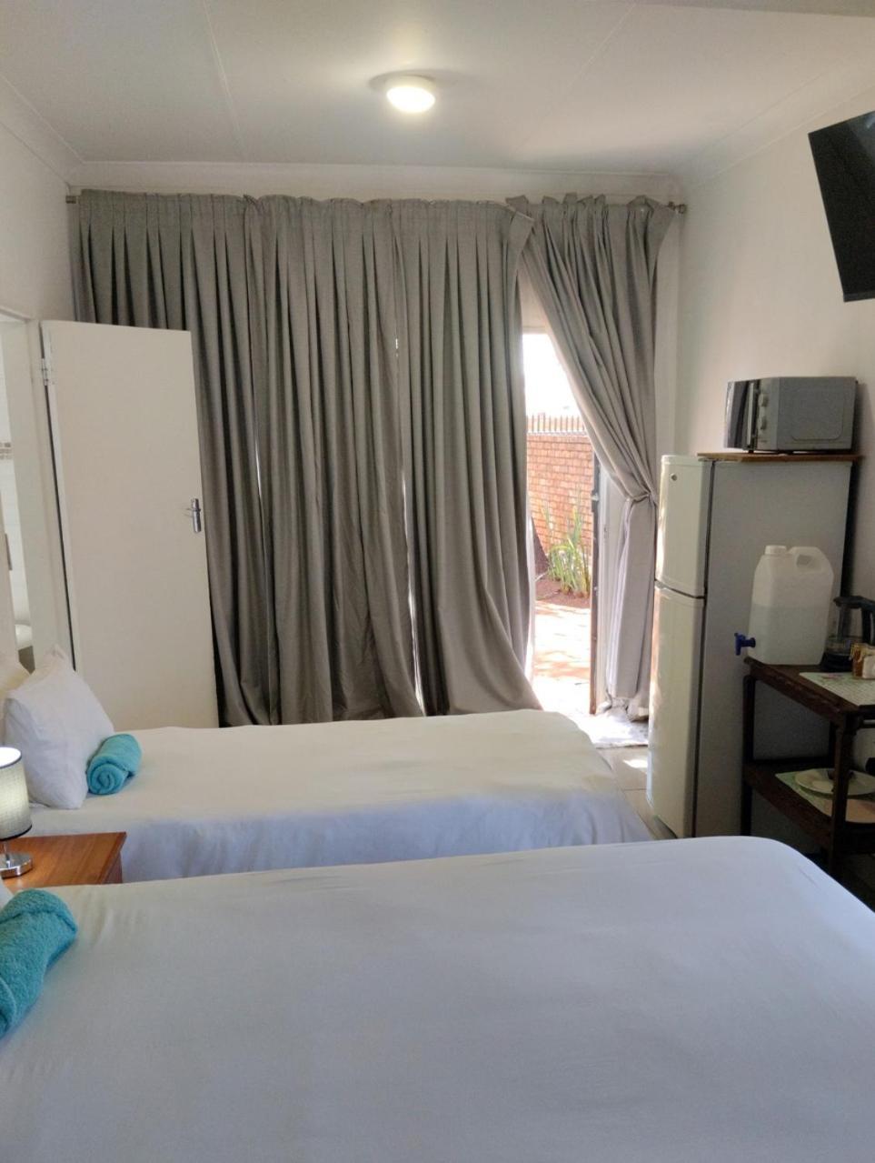 Woodpecker Guesthouse Middelburg  Dış mekan fotoğraf