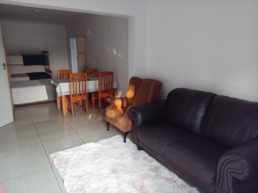 Woodpecker Guesthouse Middelburg  Dış mekan fotoğraf