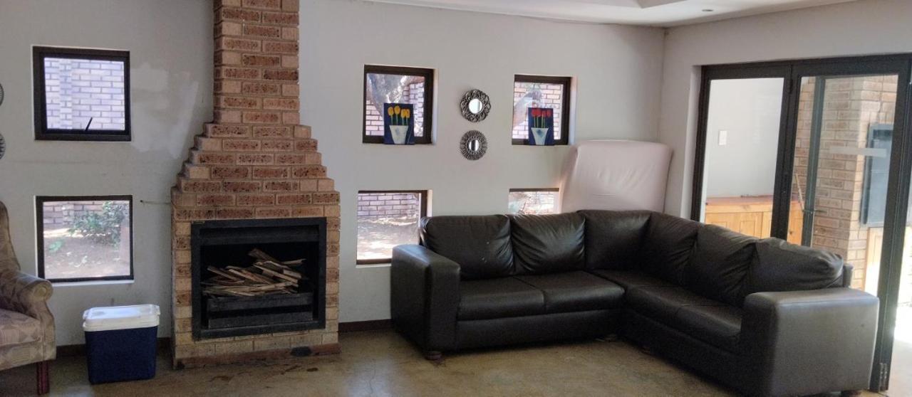 Woodpecker Guesthouse Middelburg  Dış mekan fotoğraf